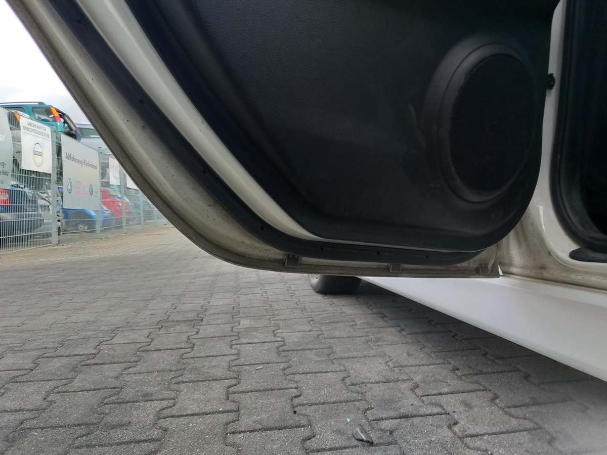 Mazda 6 GH original Tür hinten links Weiß Kombi Rohbau Bj.2009